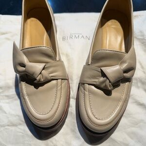 Alexandre Birman Women's Beige Loafers with Bow Detail